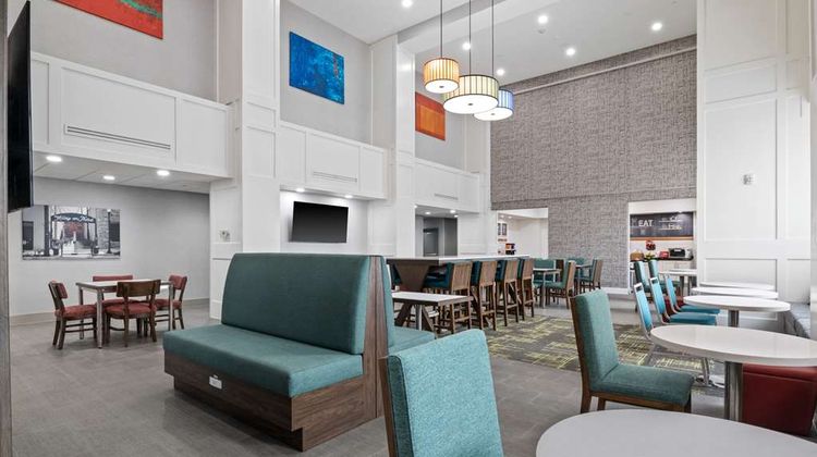 Hampton Inn & Suites Mt Pleasant Restaurant
