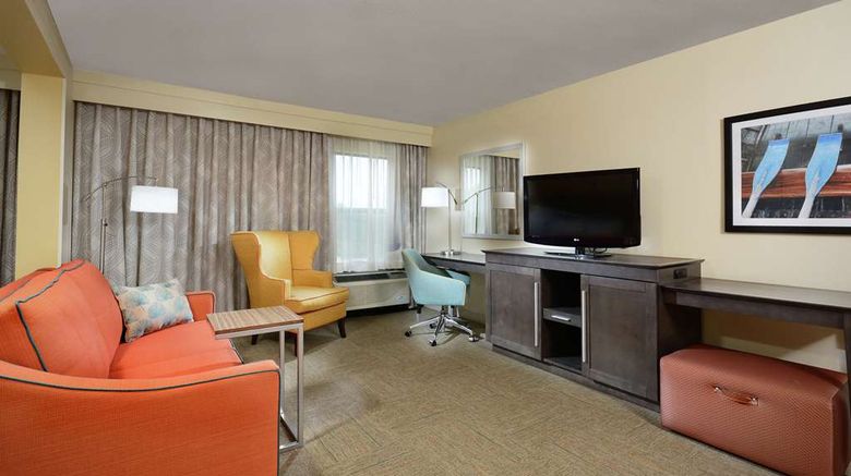 <b>Hampton Inn Martinsville Room</b>. Images powered by <a href="https://iceportal.shijigroup.com/" title="IcePortal" target="_blank">IcePortal</a>.