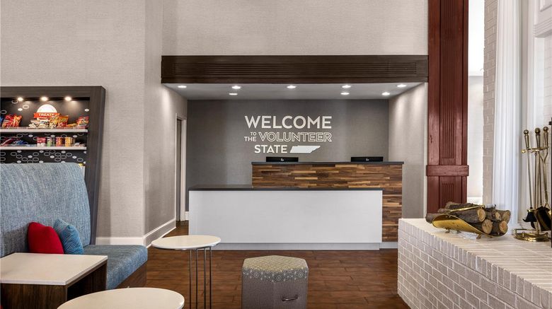 <b>Hampton Inn Morristown Lobby</b>. Images powered by <a href="https://iceportal.shijigroup.com/" title="IcePortal" target="_blank">IcePortal</a>.