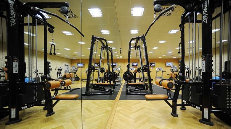 <b>Hilton Munich Airport Health</b>. Images powered by <a href="https://iceportal.shijigroup.com/" title="IcePortal" target="_blank">IcePortal</a>.