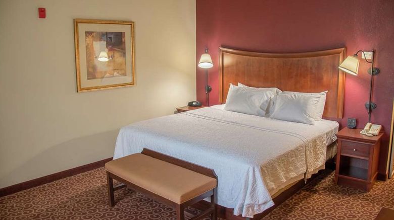 <b>Hampton Inn Murphy Room</b>. Images powered by <a href="https://iceportal.shijigroup.com/" title="IcePortal" target="_blank">IcePortal</a>.