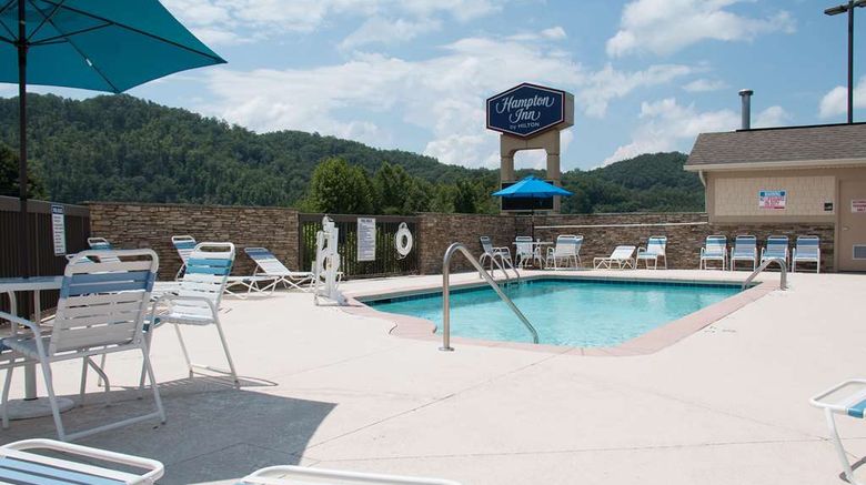<b>Hampton Inn Murphy Pool</b>. Images powered by <a href="https://iceportal.shijigroup.com/" title="IcePortal" target="_blank">IcePortal</a>.
