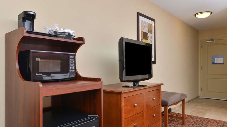 <b>Hampton Inn - Muscatine Other</b>. Images powered by <a href="https://iceportal.shijigroup.com/" title="IcePortal" target="_blank">IcePortal</a>.