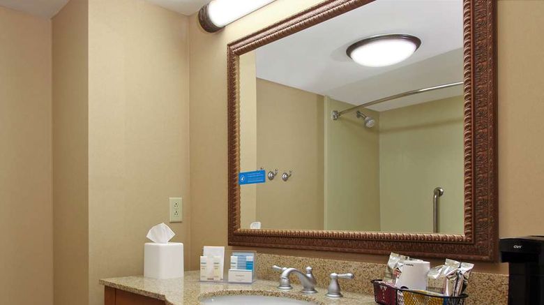 <b>Hampton Inn & Suites Madisonville Room</b>. Images powered by <a href="https://iceportal.shijigroup.com/" title="IcePortal" target="_blank">IcePortal</a>.