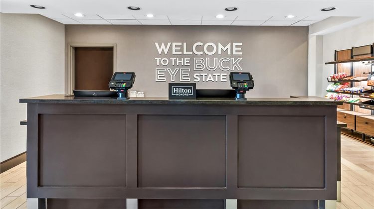 Hampton Inn Middletown Lobby