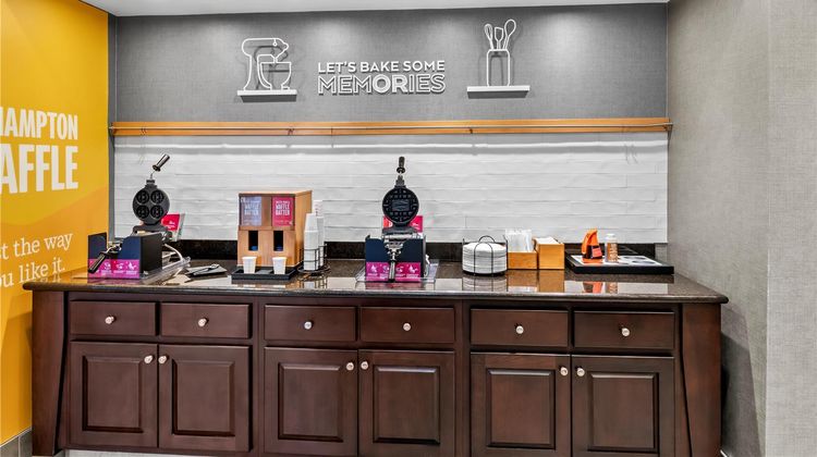 Hampton Inn Middletown Restaurant