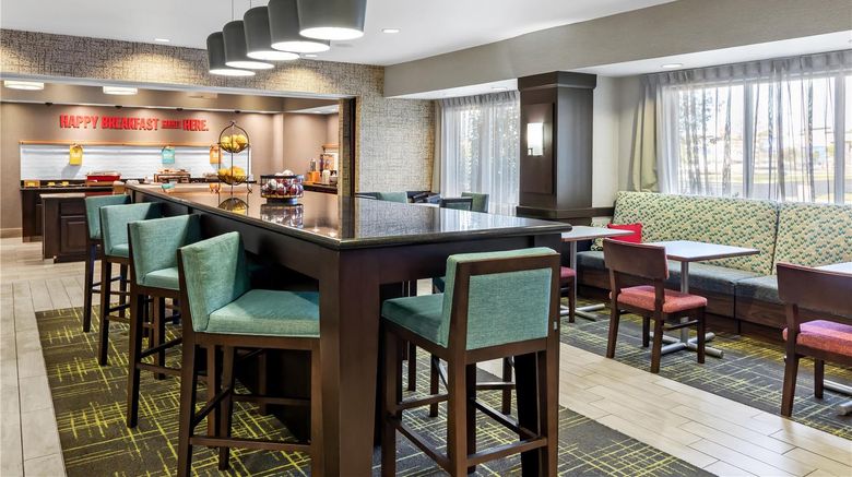 <b>Hampton Inn Middletown Restaurant</b>. Images powered by <a href="https://iceportal.shijigroup.com/" title="IcePortal" target="_blank">IcePortal</a>.