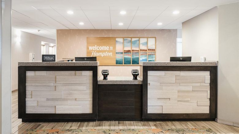 <b>Hampton Inn North Myrtle Beach-Harbour Lobby</b>. Images powered by <a href="https://iceportal.shijigroup.com/" title="IcePortal" target="_blank">IcePortal</a>.