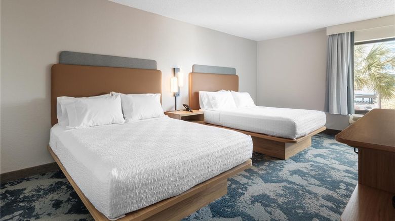 <b>Hampton Inn North Myrtle Beach-Harbour Room</b>. Images powered by <a href="https://iceportal.shijigroup.com/" title="IcePortal" target="_blank">IcePortal</a>.