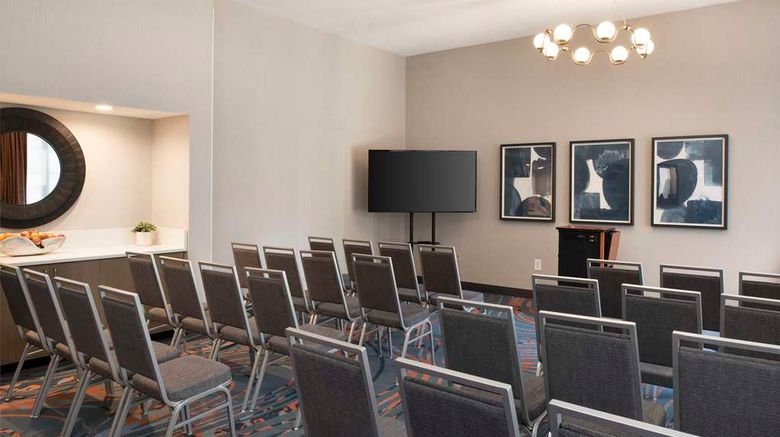 <b>Hampton Inn Myrtle Beach Northwood Meeting</b>. Images powered by <a href="https://iceportal.shijigroup.com/" title="IcePortal" target="_blank">IcePortal</a>.
