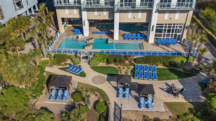 Hilton Grand Vacations Club Ocean 22 Pool