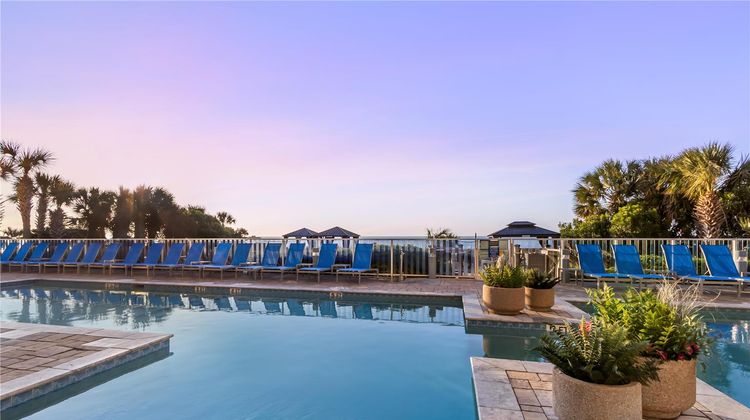 Hilton Grand Vacations Club Ocean 22 Pool