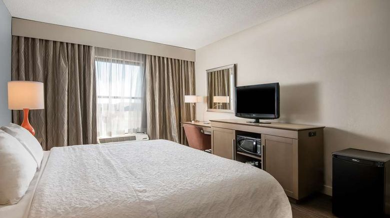 <b>Hampton Inn Myrtle Beach-West Room</b>. Images powered by <a href="https://iceportal.shijigroup.com/" title="IcePortal" target="_blank">IcePortal</a>.