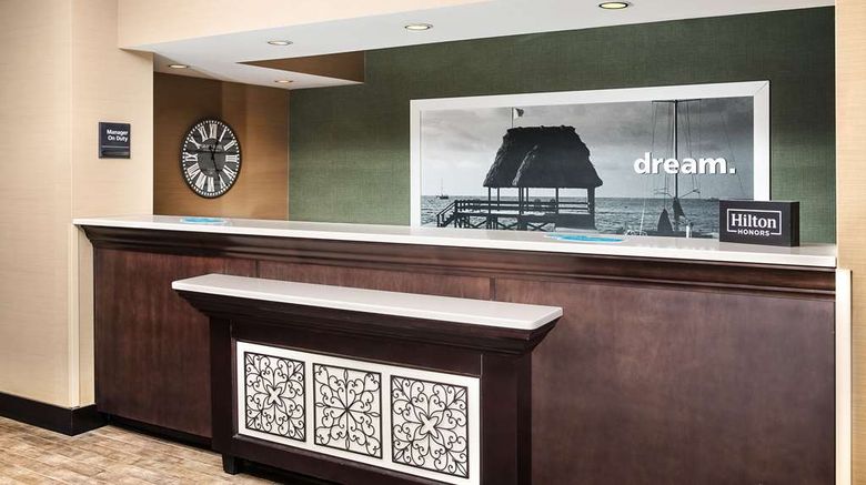 <b>Hampton Inn Myrtle Beach-West Lobby</b>. Images powered by <a href="https://iceportal.shijigroup.com/" title="IcePortal" target="_blank">IcePortal</a>.