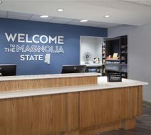 Hampton Inn & Suites Natchez Lobby