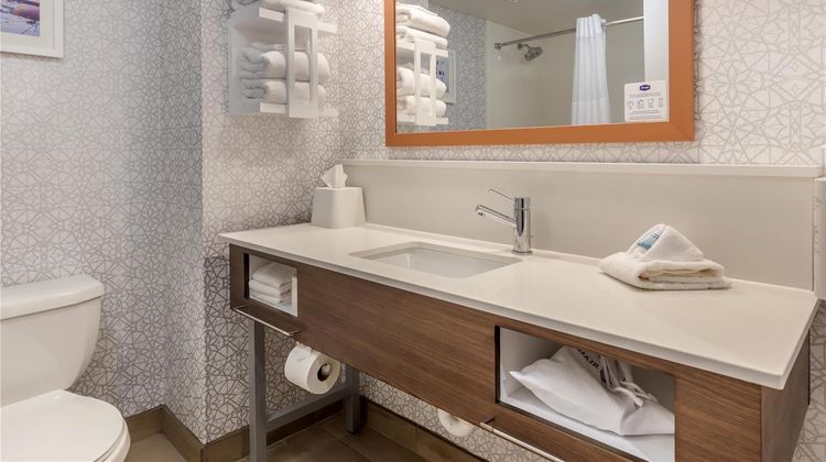 Hampton Inn New Bern Room