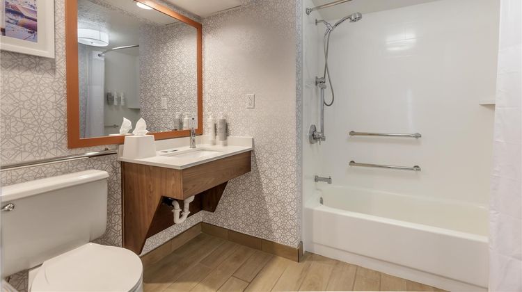 Hampton Inn New Bern Room