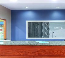 Hampton Inn Heath-Newark Lobby