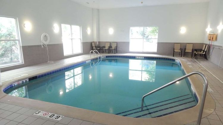 Hampton Inn Heath-Newark Pool
