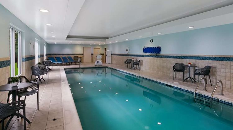 Hampton Inn & Stes Wilmington Christiana Pool