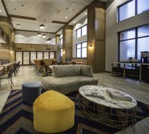 Hampton Inn and Suites New Iberia Lobby