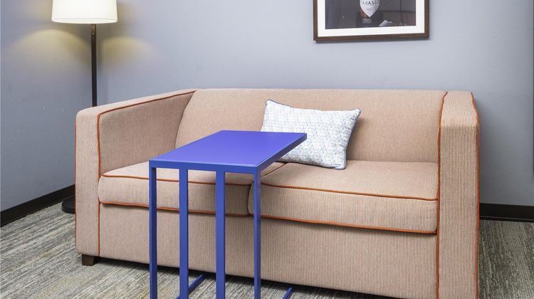 Hampton Inn and Suites New Iberia Room