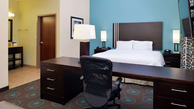 Hampton Inn Beeville Room
