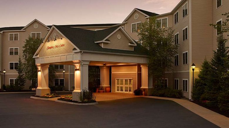 <b>Hampton Inn & Suites North Conway Exterior</b>. Images powered by <a href="https://iceportal.shijigroup.com/" title="IcePortal" target="_blank">IcePortal</a>.
