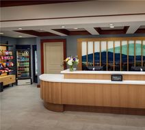 Hampton Inn & Suites North Conway Lobby