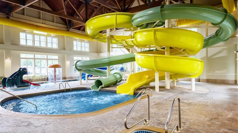 <b>Hampton Inn & Suites North Conway Pool</b>. Images powered by <a href="https://iceportal.shijigroup.com/" title="IcePortal" target="_blank">IcePortal</a>.