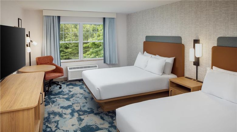 <b>Hampton Inn & Suites North Conway Room</b>. Images powered by <a href="https://iceportal.shijigroup.com/" title="IcePortal" target="_blank">IcePortal</a>.
