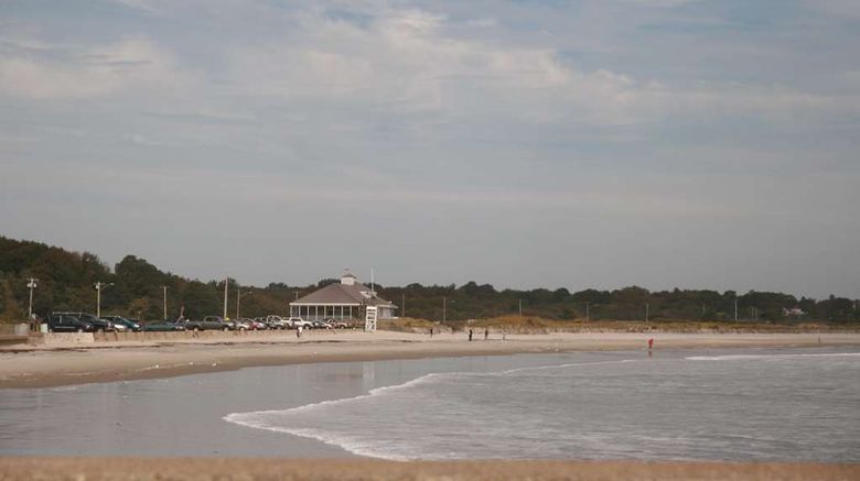 <b>Hampton Inn South Kingstown Beach</b>. Images powered by <a href="https://iceportal.shijigroup.com/" title="IcePortal" target="_blank">IcePortal</a>.
