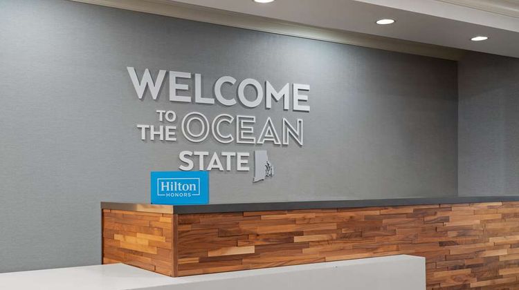 Hampton Inn South Kingstown Lobby