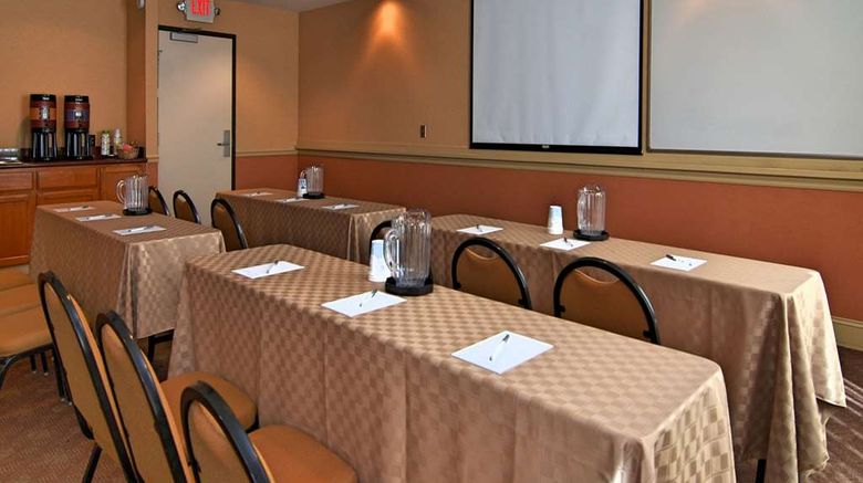 <b>Hampton Inn & Suites Mountain View Meeting</b>. Images powered by <a href="https://iceportal.shijigroup.com/" title="IcePortal" target="_blank">IcePortal</a>.