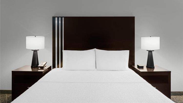 Hampton Inn & Suites Mountain View Room