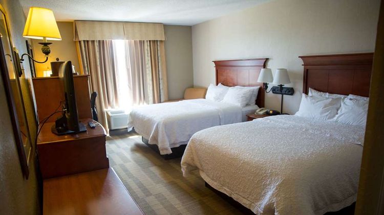 Hampton Inn & Suites Grenada Room
