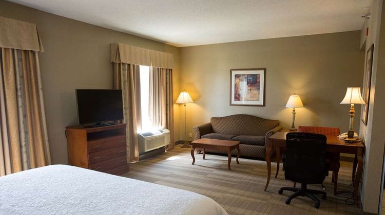 Hampton Inn & Suites Grenada Room