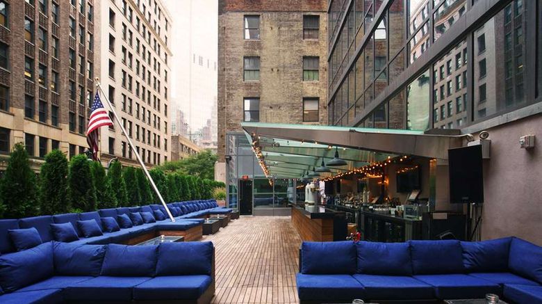 <b>Hilton Garden Inn/Midtown Park Avenue Restaurant</b>. Images powered by <a href="https://iceportal.shijigroup.com/" title="IcePortal" target="_blank">IcePortal</a>.