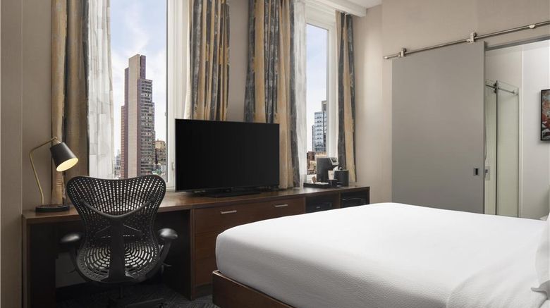 <b>Hilton Garden Inn/Midtown Park Avenue Room</b>. Images powered by <a href="https://iceportal.shijigroup.com/" title="IcePortal" target="_blank">IcePortal</a>.