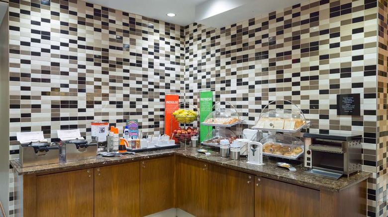 <b>Hampton Inn Manhattan-Madison Sq Garden Restaurant</b>. Images powered by <a href="https://iceportal.shijigroup.com/" title="IcePortal" target="_blank">IcePortal</a>.