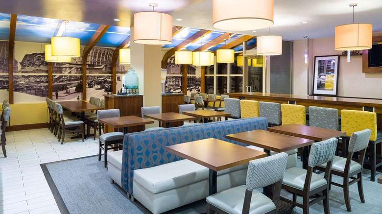 <b>Hampton Inn Manhattan-Madison Sq Garden Restaurant</b>. Images powered by <a href="https://iceportal.shijigroup.com/" title="IcePortal" target="_blank">IcePortal</a>.