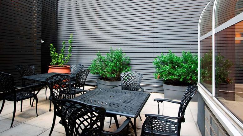 <b>Hampton Inn Manhattan-Madison Sq Garden Exterior</b>. Images powered by <a href="https://iceportal.shijigroup.com/" title="IcePortal" target="_blank">IcePortal</a>.