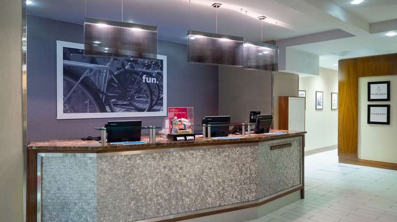 <b>Hampton Inn Manhattan-Madison Sq Garden Lobby</b>. Images powered by <a href="https://iceportal.shijigroup.com/" title="IcePortal" target="_blank">IcePortal</a>.