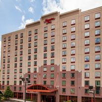 Hampton Inn New York LaGuardia Airport