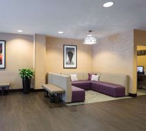 Hampton Inn Manhattan Times Square South Lobby