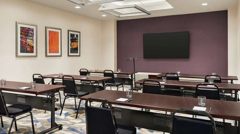 <b>Homewood Suites NYC / Midtown Manhattan Meeting</b>. Images powered by <a href="https://iceportal.shijigroup.com/" title="IcePortal" target="_blank">IcePortal</a>.