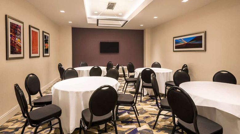 <b>Homewood Suites NYC / Midtown Manhattan Meeting</b>. Images powered by <a href="https://iceportal.shijigroup.com/" title="IcePortal" target="_blank">IcePortal</a>.