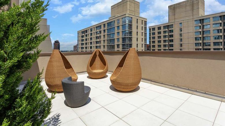 <b>Homewood Suites NYC / Midtown Manhattan Lobby</b>. Images powered by <a href="https://iceportal.shijigroup.com/" title="IcePortal" target="_blank">IcePortal</a>.