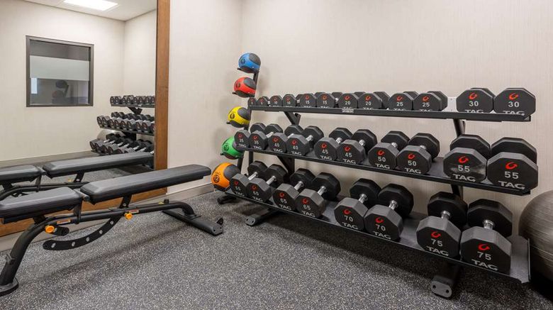 <b>Hampton Inn Harriman Woodbury Health</b>. Images powered by <a href="https://iceportal.shijigroup.com/" title="IcePortal" target="_blank">IcePortal</a>.