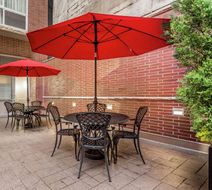 Hampton Inn Manhattan Grand Central Exterior
